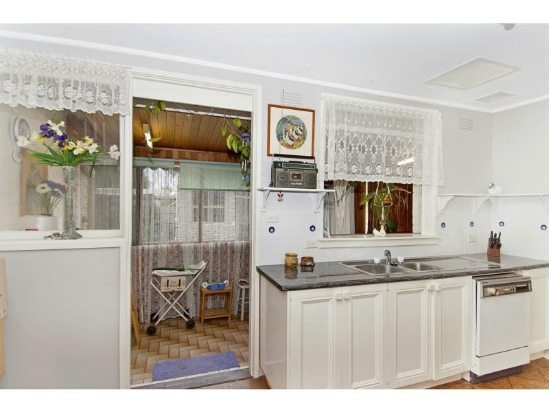 33 Hudson Avenue, Frankston VIC 3199