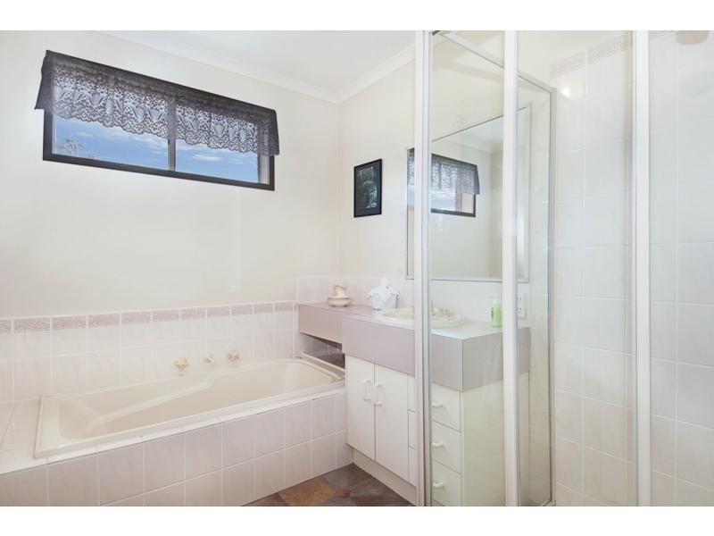 22 Raleon Avenue, Frankston South VIC 3199