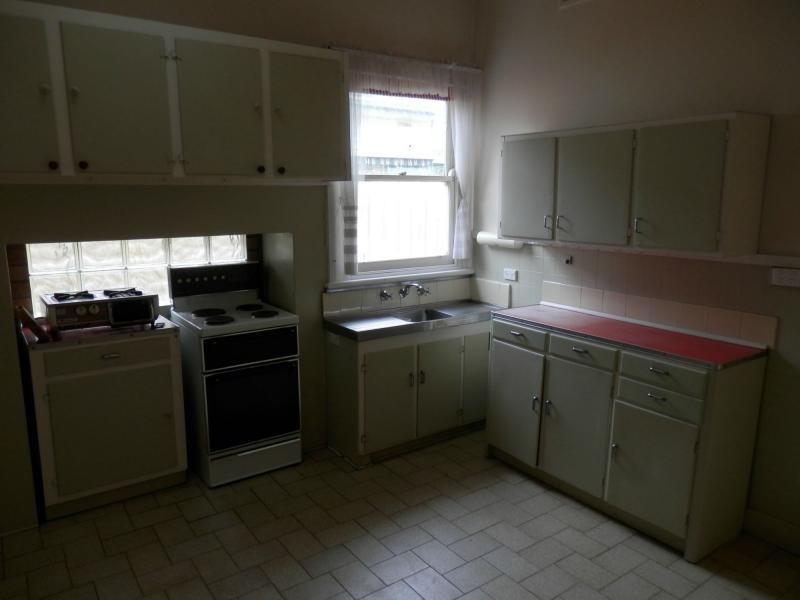 38 Sixth Street, Parkdale VIC 3195