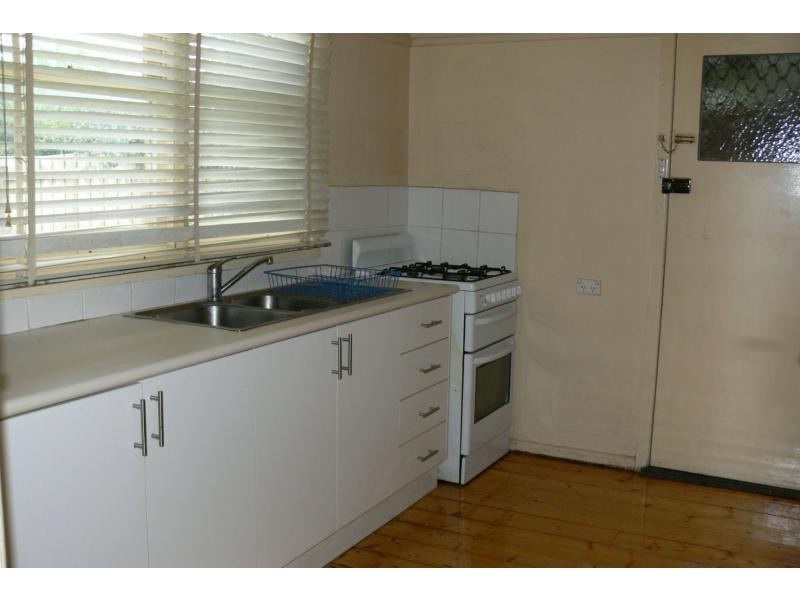 11 Fairway Street, Frankston VIC 3199