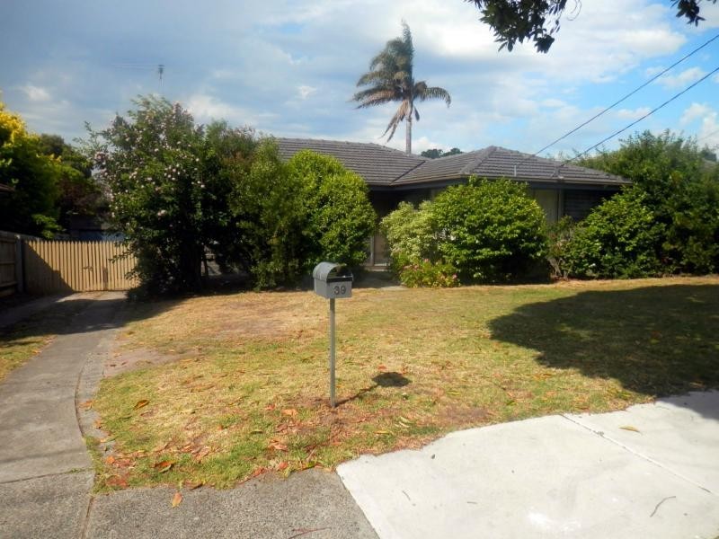 39 Brentwood Crescent, Frankston VIC 3199