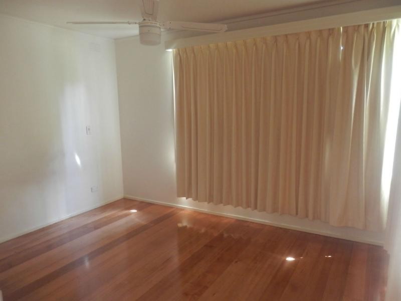 39 Brentwood Crescent, Frankston VIC 3199
