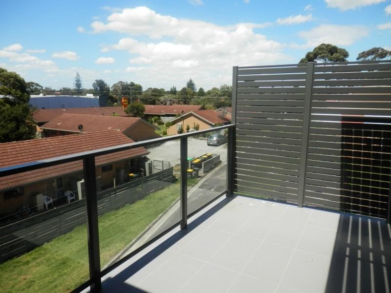 Level 2/4/8 Ebdale Street, Frankston VIC 3199