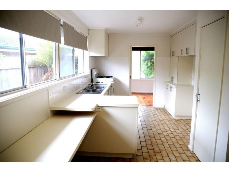 148 Karingal Drive, Frankston VIC 3199