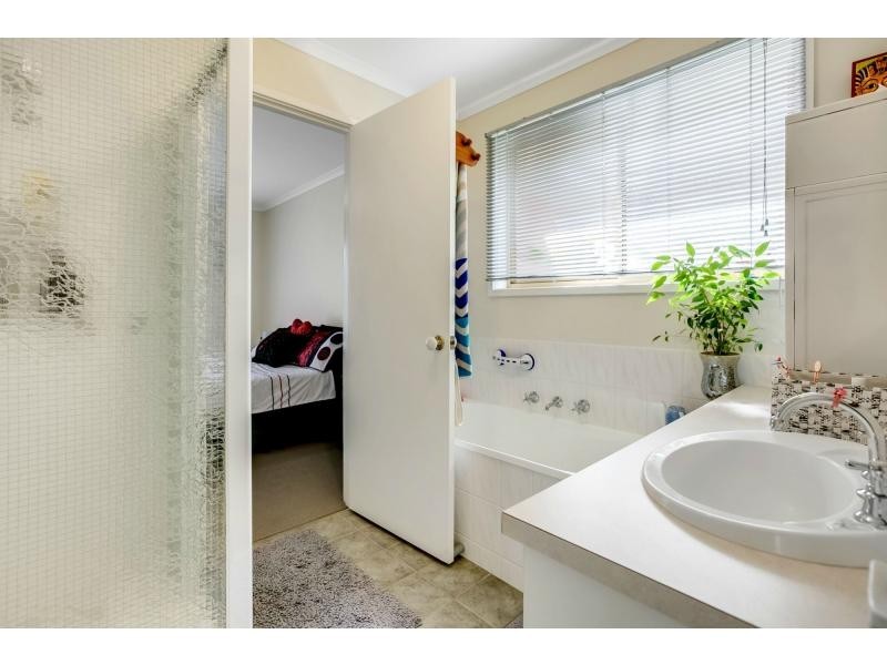 7 Marshall Close, Carrum Downs VIC 3201