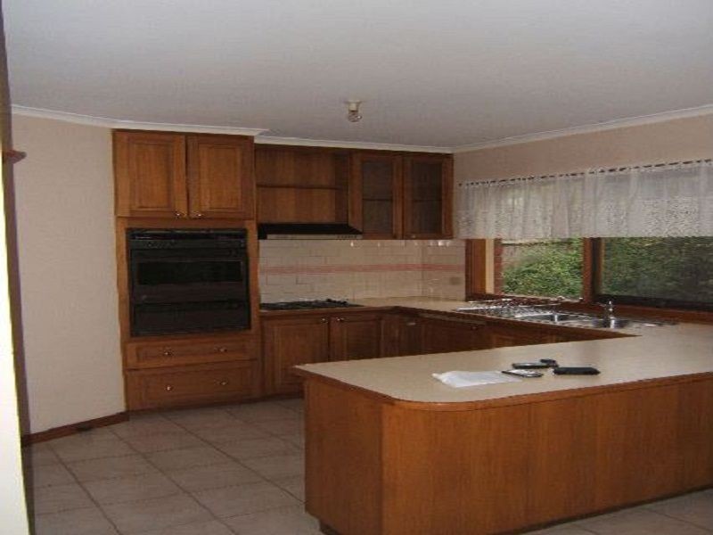 8 Greenacres Court, Langwarrin VIC 3910