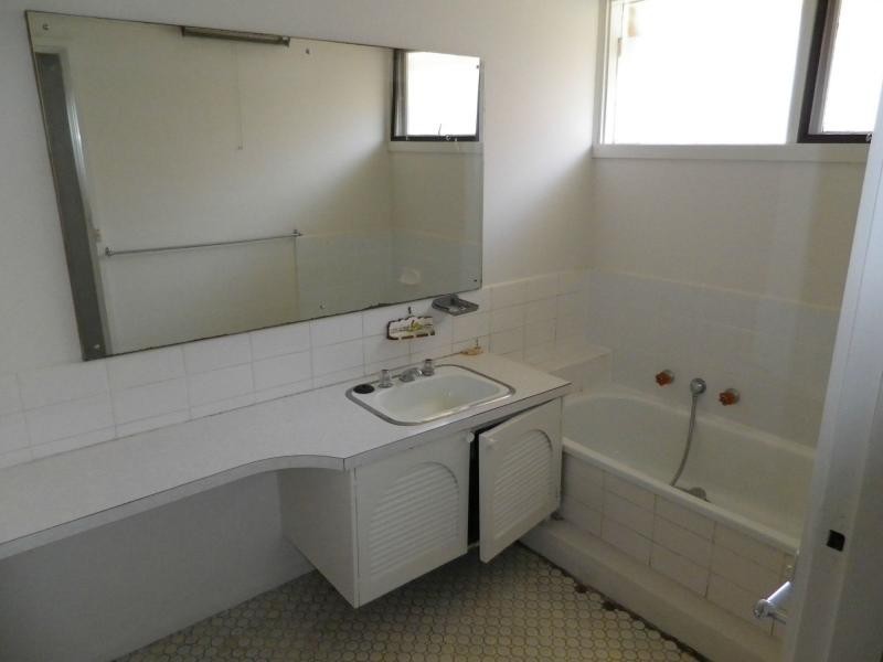 1 Logan Street, Frankston VIC 3199