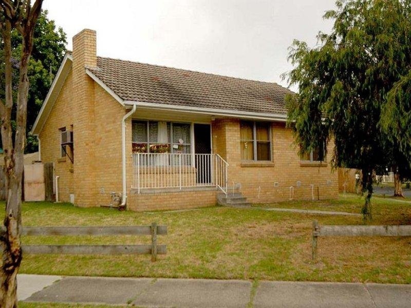 34 Norfolk Crescent, Frankston North VIC 3200