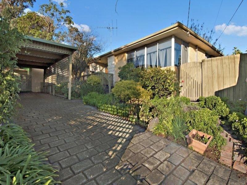 12 Carmel Court, Frankston VIC 3199