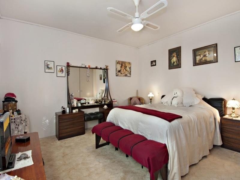 12 Carmel Court, Frankston VIC 3199