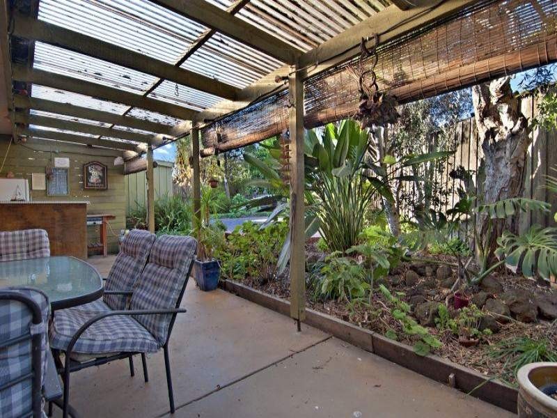 12 Carmel Court, Frankston VIC 3199