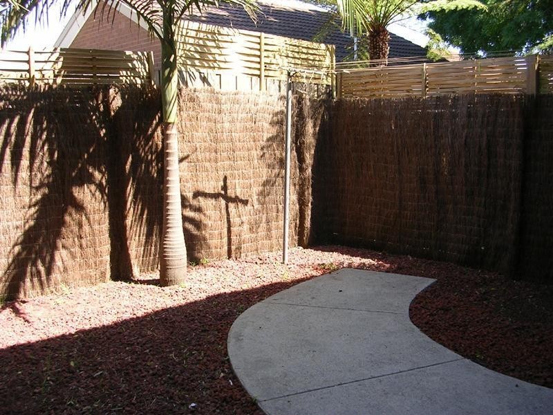 2/2 Millard Street, Frankston VIC 3199