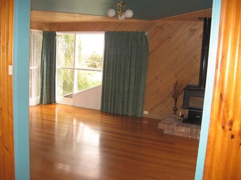 42 Kenilworth Avenue, Frankston VIC 3199