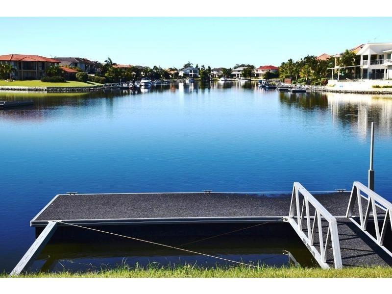 24 Calmwater Crescent, Gold Coast, Helensvale QLD 4212