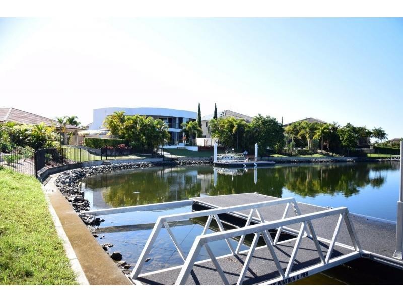 24 Calmwater Crescent, Gold Coast, Helensvale QLD 4212