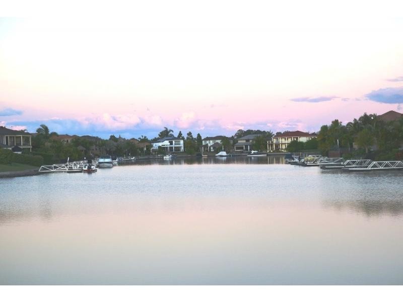 24 Calmwater Crescent, Gold Coast, Helensvale QLD 4212