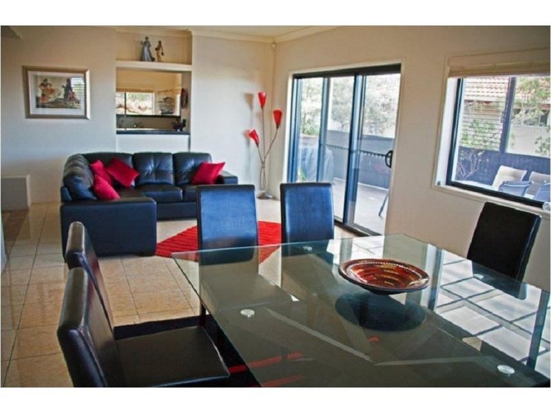 73 Armstrong Way, Highland Park QLD 4211