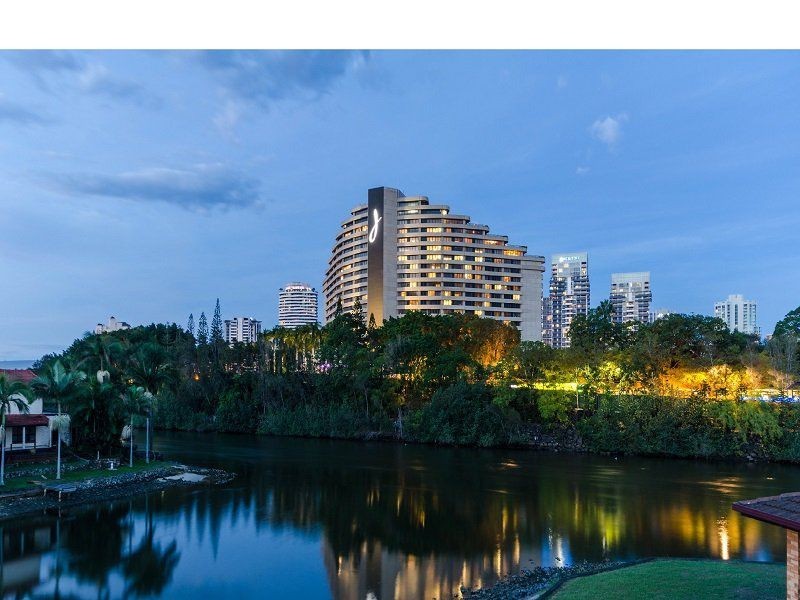 Broadbeach Waters QLD 4218