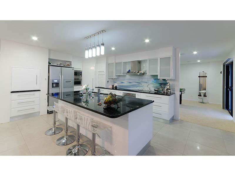 Broadbeach Waters QLD 4218