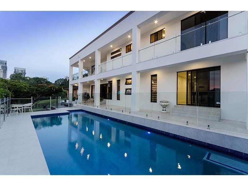 Broadbeach Waters QLD 4218