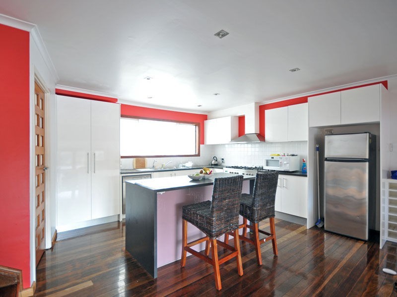 Duplex 3/23 Hooker Boulevard, Broadbeach Waters QLD 4218