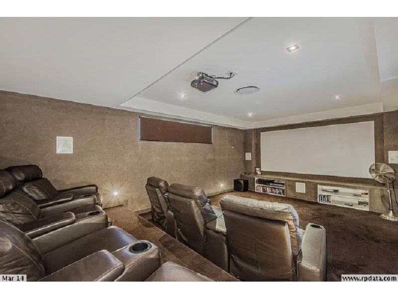 26 Kookabura Court, Sorrento QLD 4217