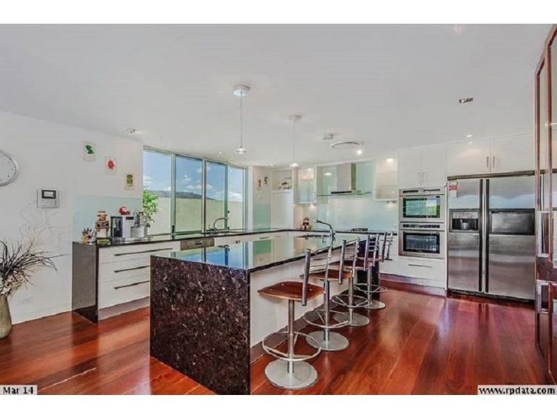 26 Kookabura Court, Sorrento QLD 4217