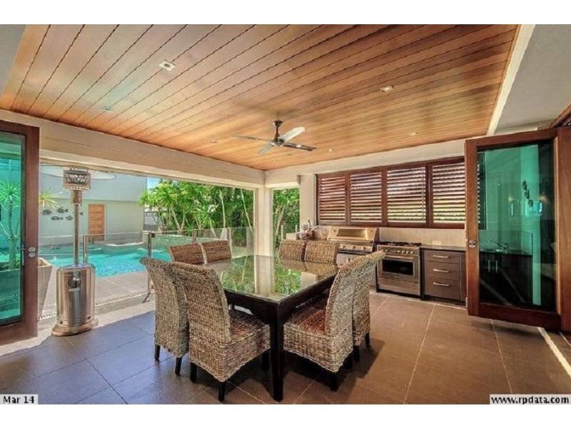 26 Kookabura Court, Sorrento QLD 4217