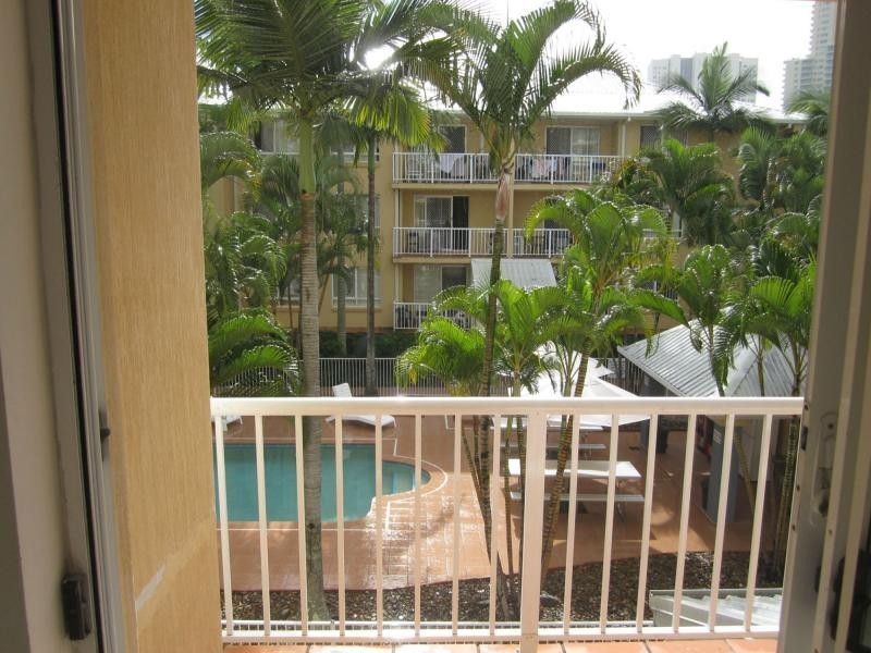 35 Palm Avenue, Surfers Paradise QLD 4217