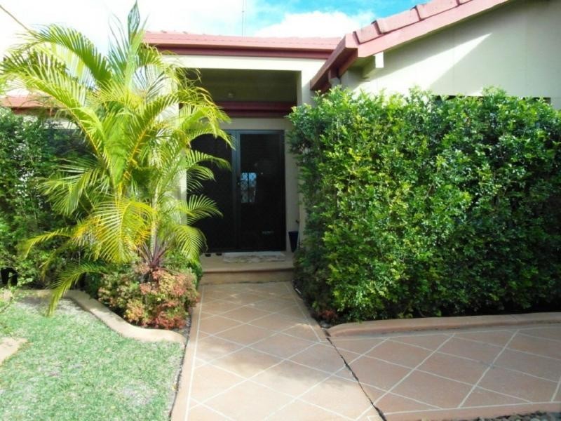 Broadbeach Waters QLD 4218