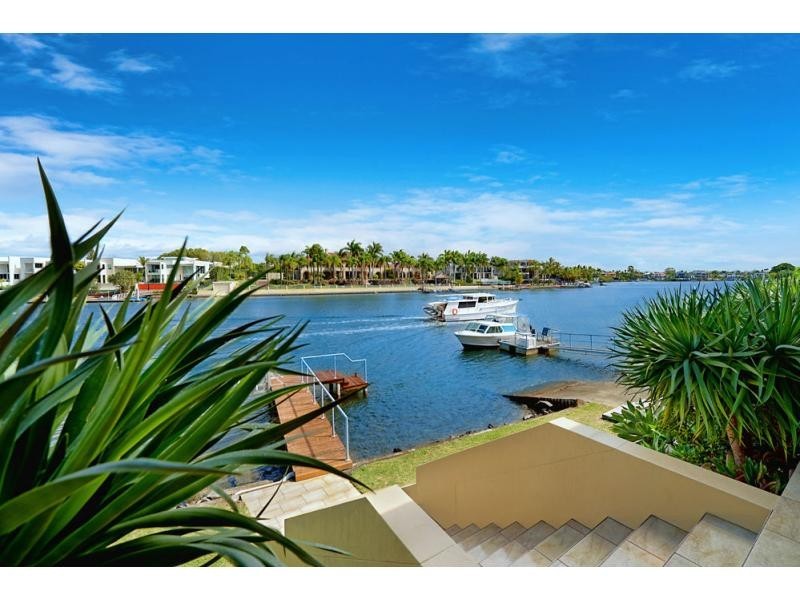 Broadbeach Waters QLD 4218