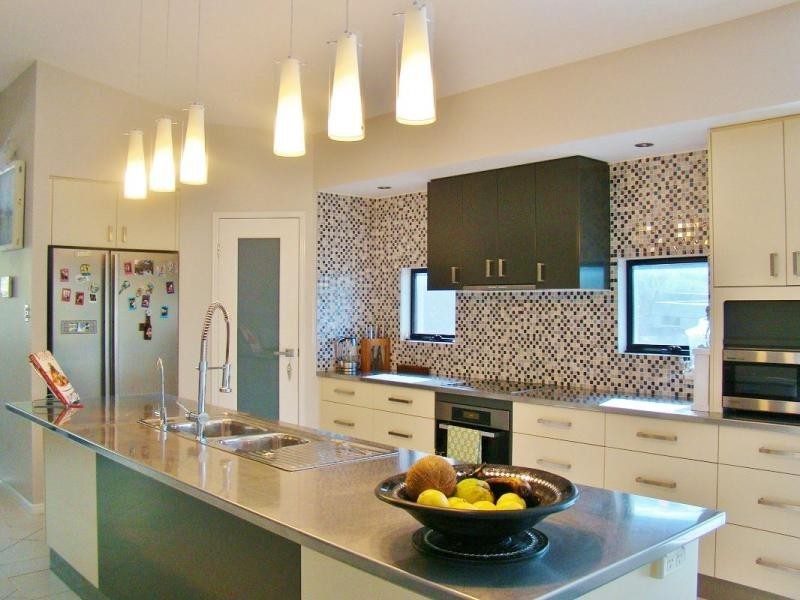 25 BARATTA Street, Southport QLD 4215