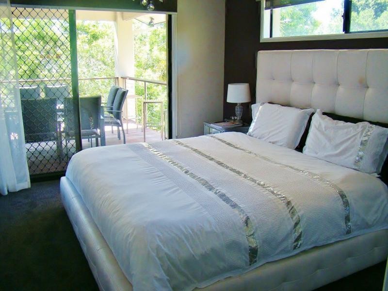 25 BARATTA Street, Southport QLD 4215