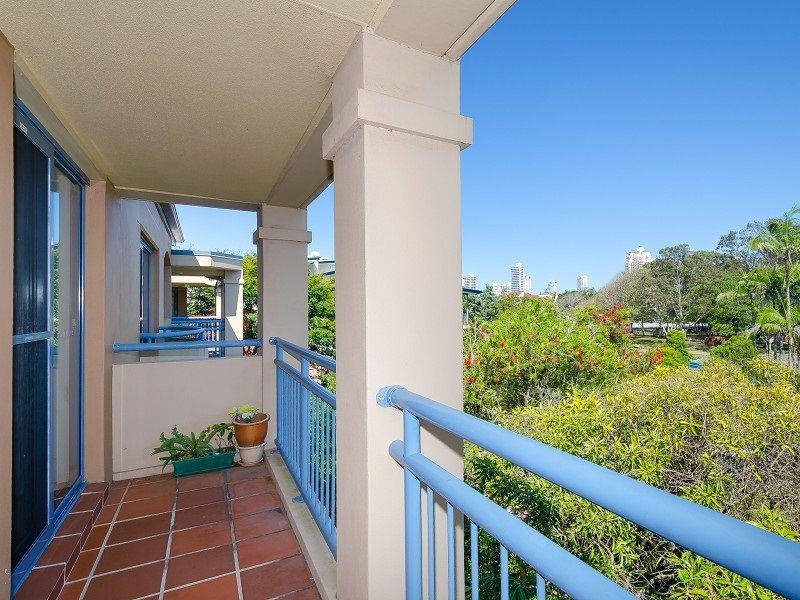 Unit 16/4 Monte Carlo Avenue, Surfers Paradise QLD 4217