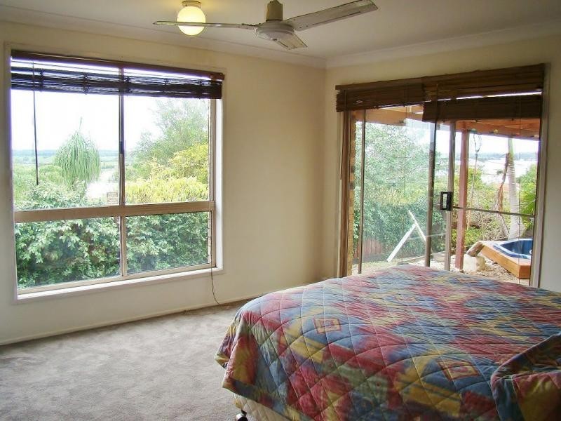 77 HIGHFIELDS DRIVE, Merrimac QLD 4226