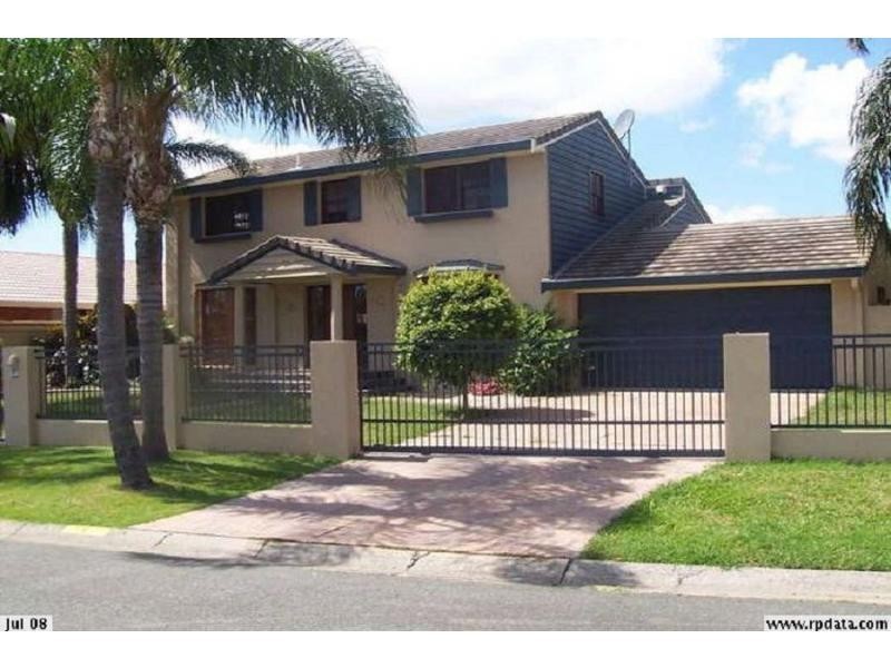 6 MORAY Court, Benowa QLD 4217