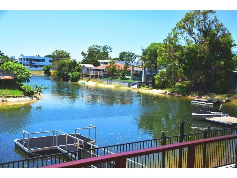 124 RIO VISTA Boulevard, Broadbeach Waters QLD 4218