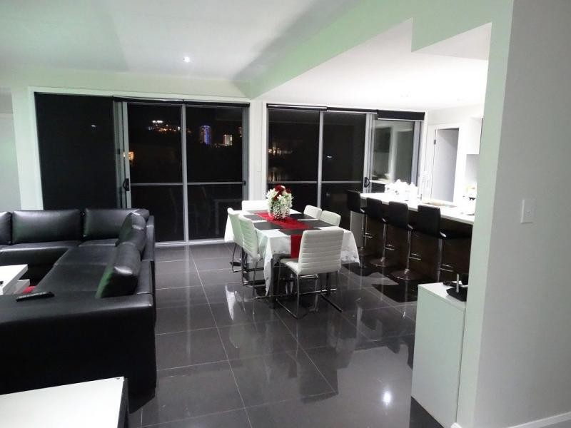 124 RIO VISTA Boulevard, Broadbeach Waters QLD 4218