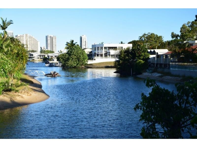 124 RIO VISTA Boulevard, Broadbeach Waters QLD 4218