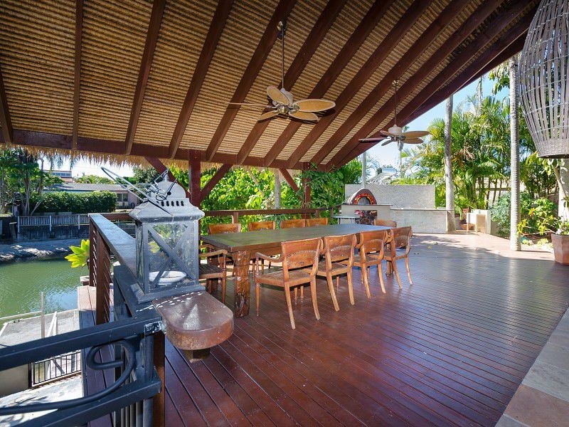 1 Monterey Court, Broadbeach Waters QLD 4218