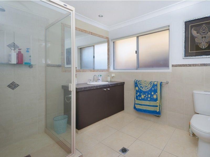 1 Monterey Court, Broadbeach Waters QLD 4218