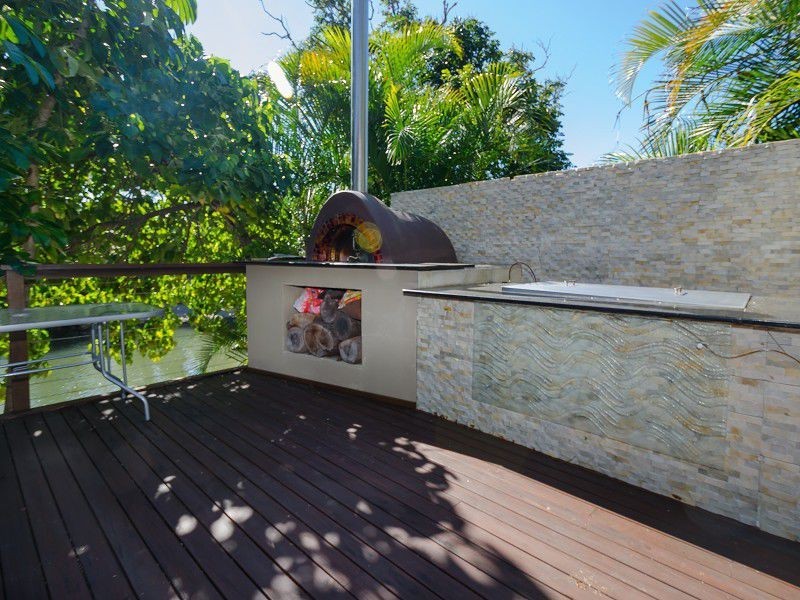 1 Monterey Court, Broadbeach Waters QLD 4218