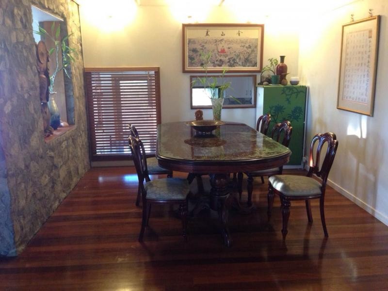 207 Heeb Street, Benowa QLD 4217