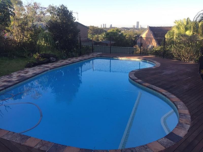 207 Heeb Street, Benowa QLD 4217