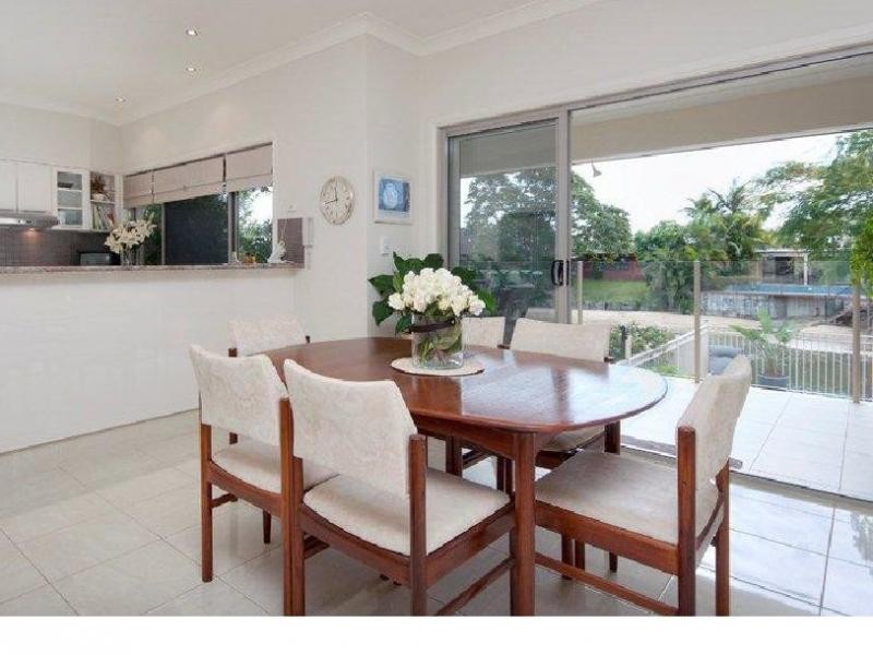 Broadbeach Waters QLD 4218