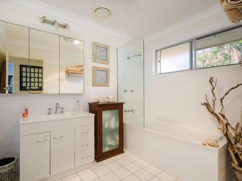 Mermaid Beach QLD 4218