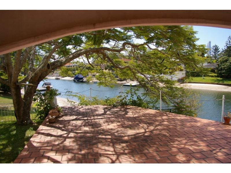 77 Salerno Street, Surfers Paradise QLD 4217