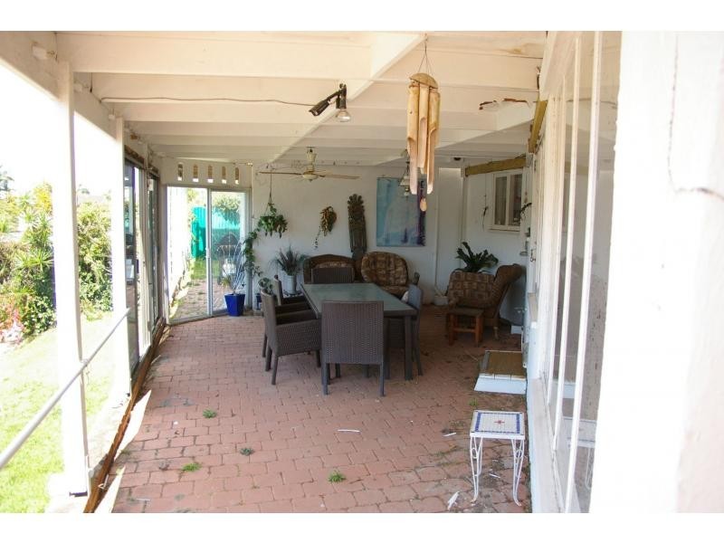 77 Salerno Street, Surfers Paradise QLD 4217