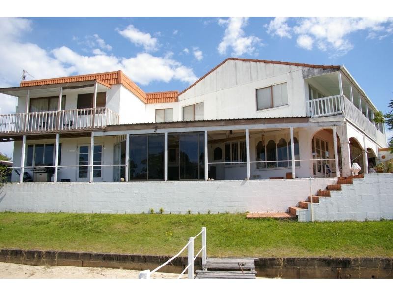 77 Salerno Street, Surfers Paradise QLD 4217