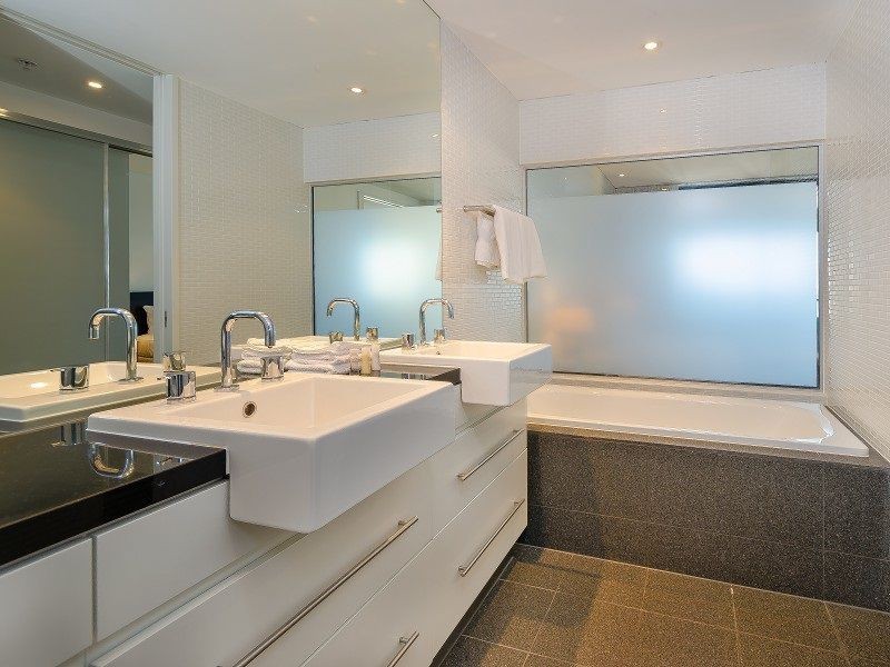 2602/89 Surf Parade, Broadbeach QLD 4218